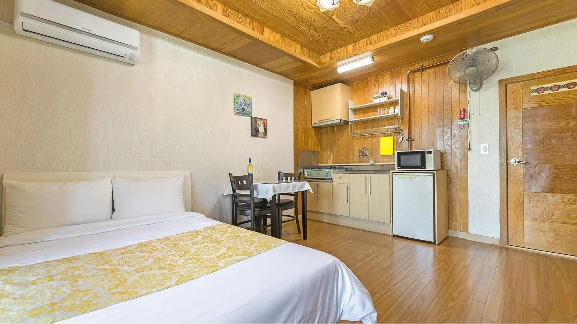 Ganghwa Badabit Pension Incheon South Korea